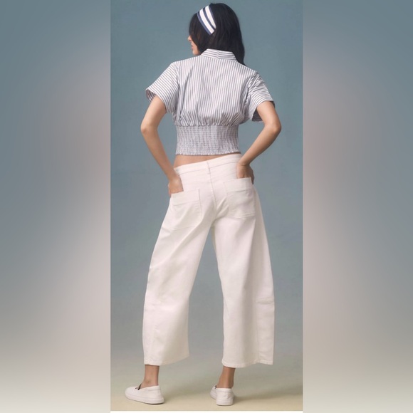 Pilcro White Heritage Curve Mid-Rise Barrel Jeans
by Anthropologie - Picture 3 of 5